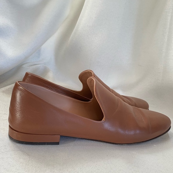 Lewit Minimalist Leather Loafers in Brown - Picture 2 of 9